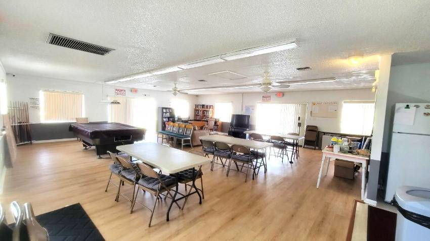 4320 Dundee Road a Winter Haven, FL Mobile or Manufactured Home for Sale
